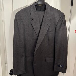 Men's Gray Suit Blazer and pants